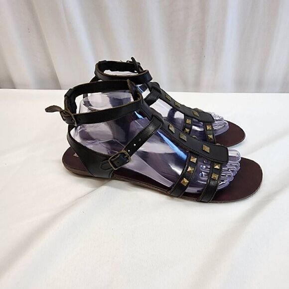 Steve Madden Size 11 Black Leather Studded Gladiator Sandals - Picture 5 of 9